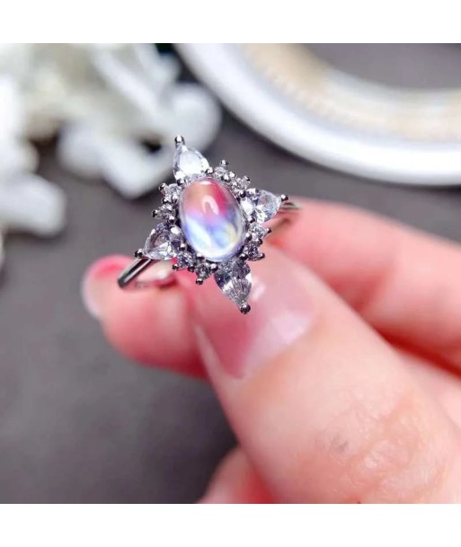 Sterling Silver Moonstone or Garnet Oval Rings for Women À commander