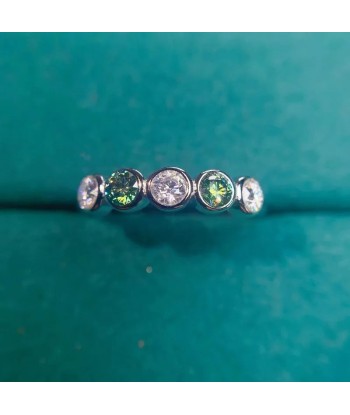 Sterling Silver 3MM Moissanite White and Green Band Ring for Women l'achat 