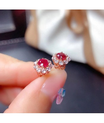 925 Silver Ruby Stud Earrings for Women sur le site 