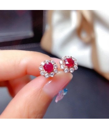 925 Silver Ruby Stud Earrings for Women sur le site 