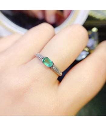 Sterling Silver 0.24ct Emerald Engagement Ring for Women Les êtres humains sont 