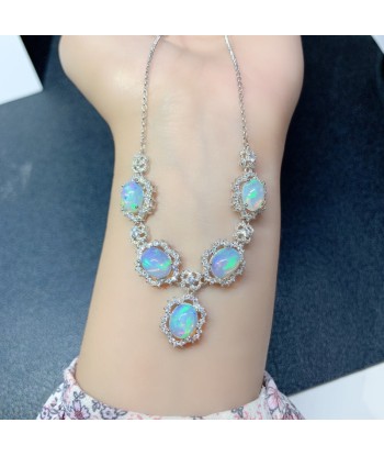 Silver 7mm x 9mm Natural Opal Pendant for Woman les ligaments