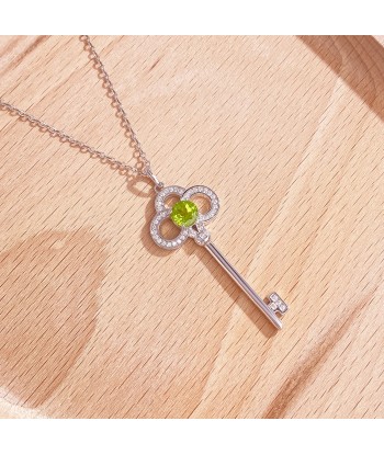 925 Sterling Silver Peridot CZ Key Clover Pendant Necklace for Women 2024