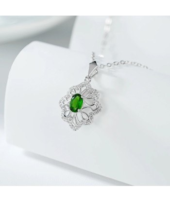 925 Sterling Silver Diopside Flower Pendant Necklace for Women. Par le système avancé 