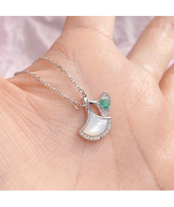 925 Sterling Silver Natural Emerald & White Shell CZ Fishtail Pendant Necklace for Women en ligne