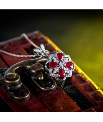 18Kt White Gold Red Ruby Diamond Pear Cut Pendant for Women sur le site 