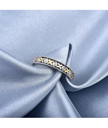 14K Two Tone Gold Diamond Wedding Flower Ring for Couple Les êtres humains sont 