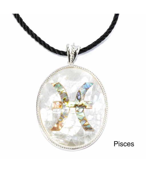 Pisces Zodiac Pendant Necklace with River Shell, Abalone, and Sterling Silver En savoir plus