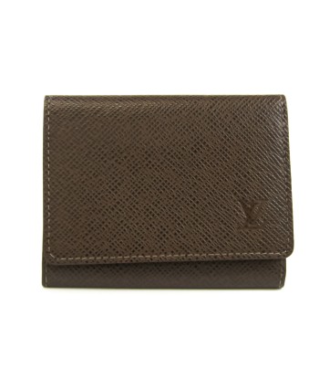 Louis Vuitton Taiga Business Card Case M30928 Taiga Leather Grizzly est présent 