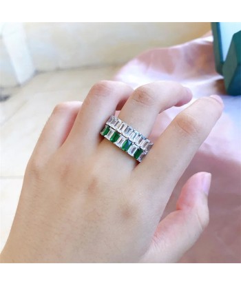 Sterling Silver Wedding & Engagement Ring with Emerald & Moissanite for Women de pas cher